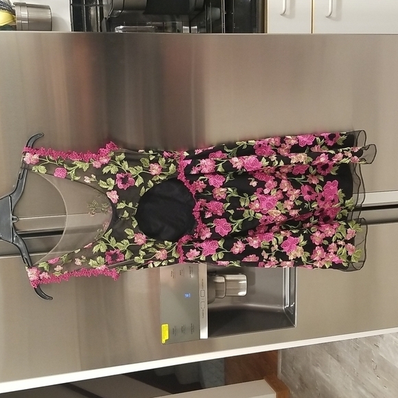 💕MARCHESA NOTTE💕 Sleeveless Embroidered Cocktail Dress ~ Black Floral Print 8 - Picture 12 of 16